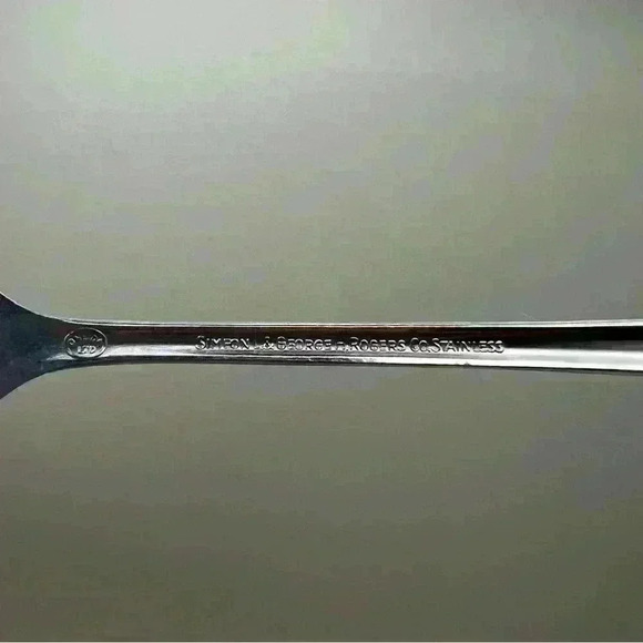 Set Of 4 Oneida Homestead Simeon & George Rogers Cocktail/Shrimp Forks Stainless - Picture 4 of 4